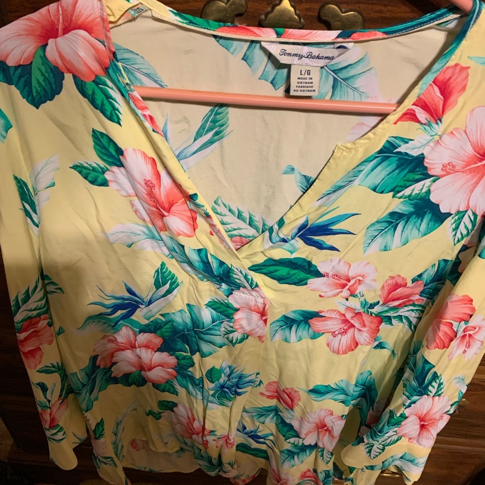 Hawaiian blouse
